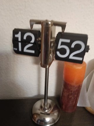 Reloj Flip Vintage Metálico