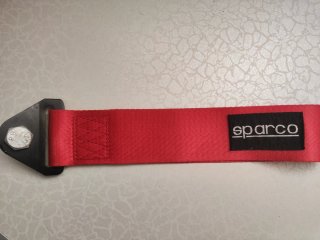 Cincha de remolque Sparco roja
