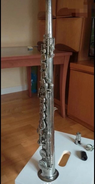 Saxofón soprano en DO