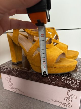 Sandalias de tacón talla 40