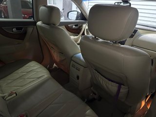 Infiniti FX30 2011