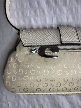 Bolso Guess Vintage y2k Beige y Plateado