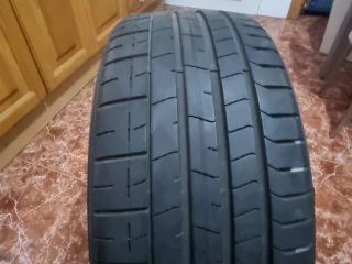 Rueda PZERO 235/35 ZR19 91Y  Nueva sin estrenar