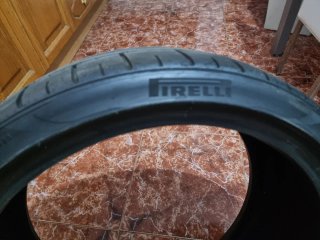 Rueda PZERO 235/35 ZR19 91Y  Nueva sin estrenar