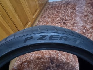 Rueda PZERO 235/35 ZR19 91Y  Nueva sin estrenar
