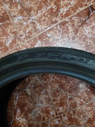 Rueda PZERO 235/35 ZR19 91Y  Nueva sin estrenar