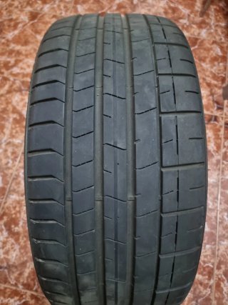 Rueda PZERO 235/35 ZR19 91Y  Nueva sin estrenar