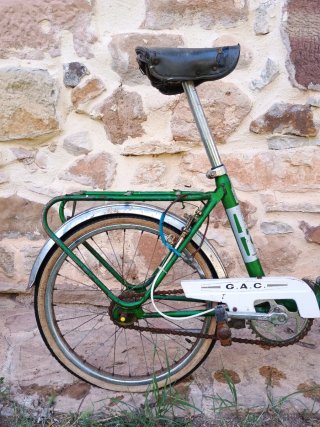 Bicicleta GAC clásica verde