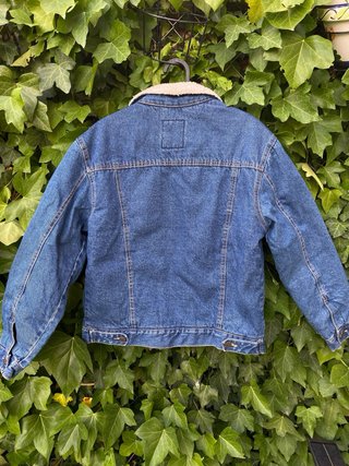 Cazadora vaquera Pull&Bear con borrego