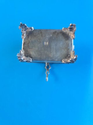 Caja antigua joyero terciopelo rojo