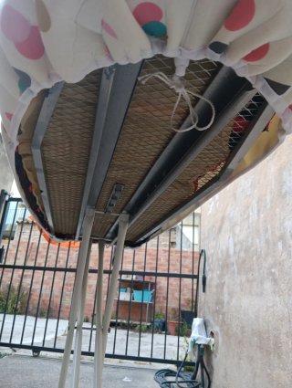 Tabla de planchar con funda de lunares