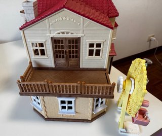 Casa Sylvanian Families completa con accesorios