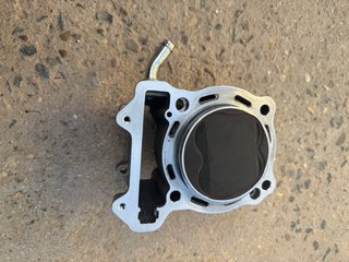 CILINDRO Y PISTON 440cc SUZUKI LTZ 400