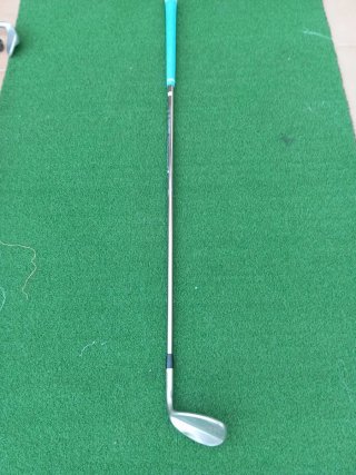 Palo de golf Cobra King San Wedge 56°