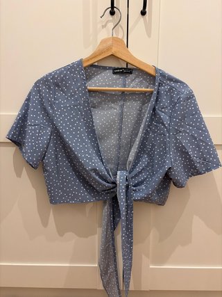 Top SHEIN lunares azul y blanco talla XS