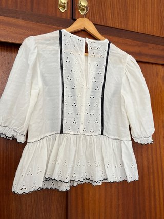 Blusa Sfera blanca bordada