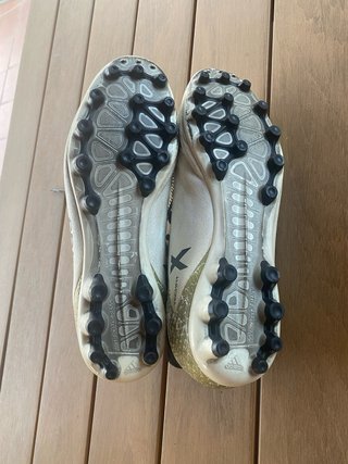 Botas de fútbol Adidas (44)