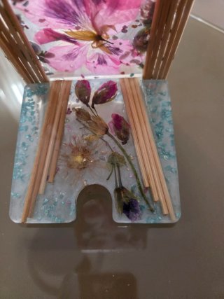 Portatelefono resina con fiori secchi