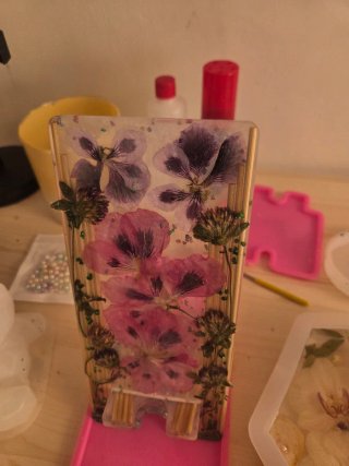 Portatelefono resina con fiori secchi