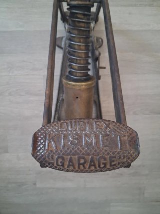 Bomba de pedal Kismet Duplex Garage