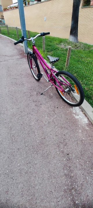Bicicleta Infantil Specialized 24' Rosa