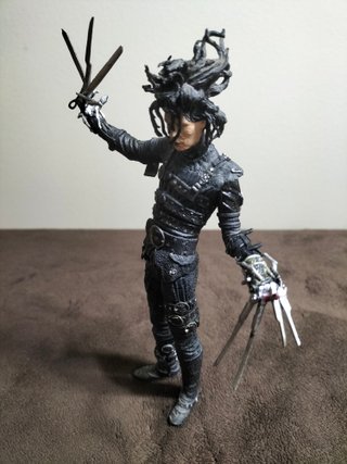 Figura Eduardo Manostijeras Movie Maniacs