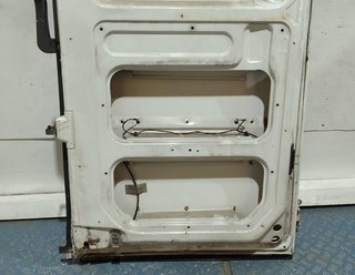 PORTON TRASERO IZQUIERDO IVECO DAILY FURGÓN MOTOR