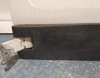 PORTON TRASERO IZQUIERDO IVECO DAILY FURGÓN MOTOR