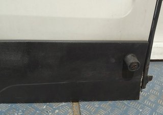 PORTON TRASERO IZQUIERDO IVECO DAILY FURGÓN MOTOR