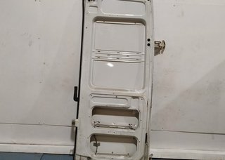 PORTON TRASERO IZQUIERDO IVECO DAILY FURGÓN MOTOR