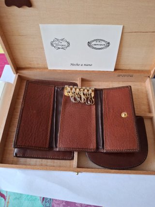 Cartera, monedero y llavero Piel Ubrique
