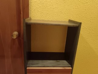 Estantería madera dos cajones