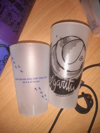 Lote 35 Vasos de plástico NUEVO
