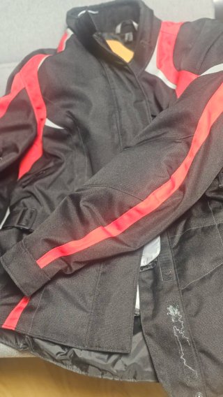 Chaqueta Moto Negra y Roja Mujer