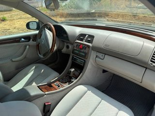 Mercedes-Benz  CLK 2002