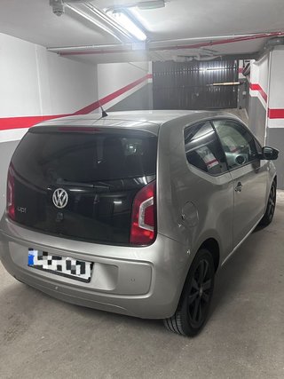 Volkswagen up! 2013