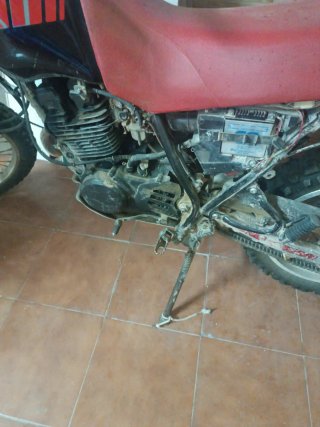 Moto Yamaha XT 350