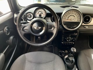 MINI Cabrio 2011