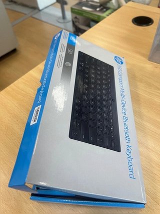 HP Tastiera multidispositivo compatta 350 con Bluetooth