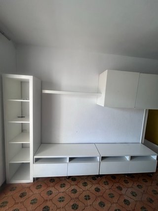 Mueble de salón blanco