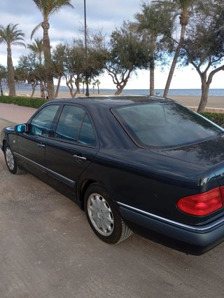mercedes  gasolina 320E 1996