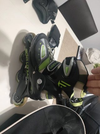 Patines en línea T.M (34-37) + Protecciones+ Bolsa