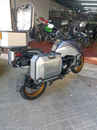 QJMOTOR SRT 800X Adventure Moto