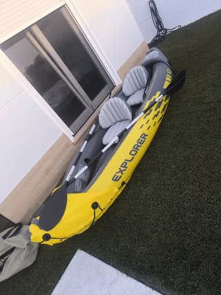 Kayak inflable Explorer amarillo