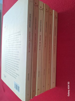 ALATRISTE 6 volumenes Artura Perez-Reverte