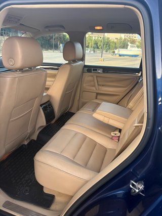 Volkswagen Touareg V8
