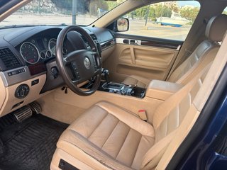 Volkswagen Touareg V8