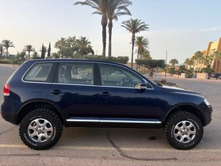 Volkswagen Touareg V8