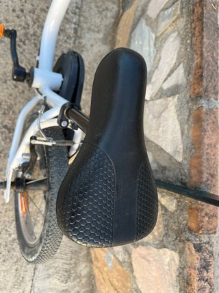Bicicleta infantil Decathlon 14 blanca