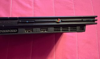 PlayStation 2 Slim modello scph 77004